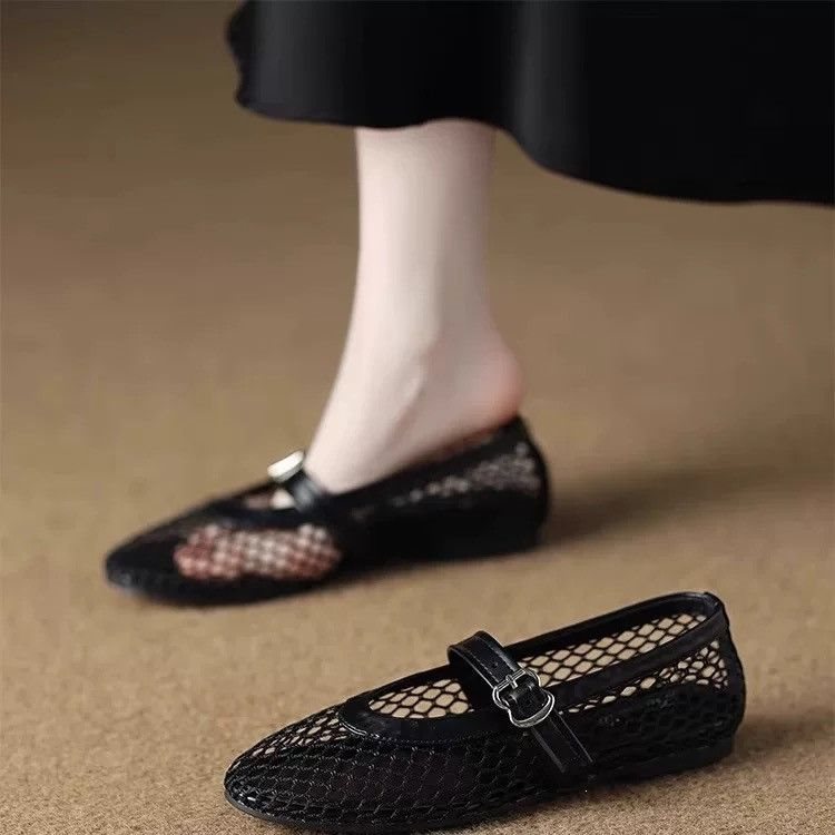 Women's Hollowed-out Breathable Flat Sandals