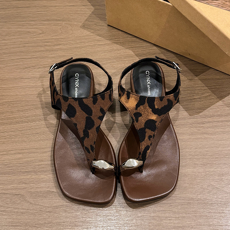 French Style Thick Sole Metal Buckle Thong Sandals Women Summer 2026 New Fairy Style Square Toe Roman Shoes For Dresses