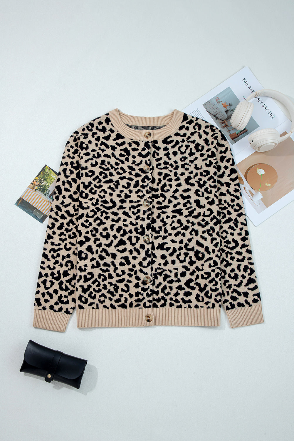 Cárdigan de punto de hombros caídos con estampado de leopardo naranja