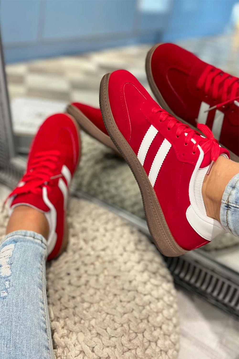 Zapatos planos con cordones de retazos a rayas vintage rojo fuego
