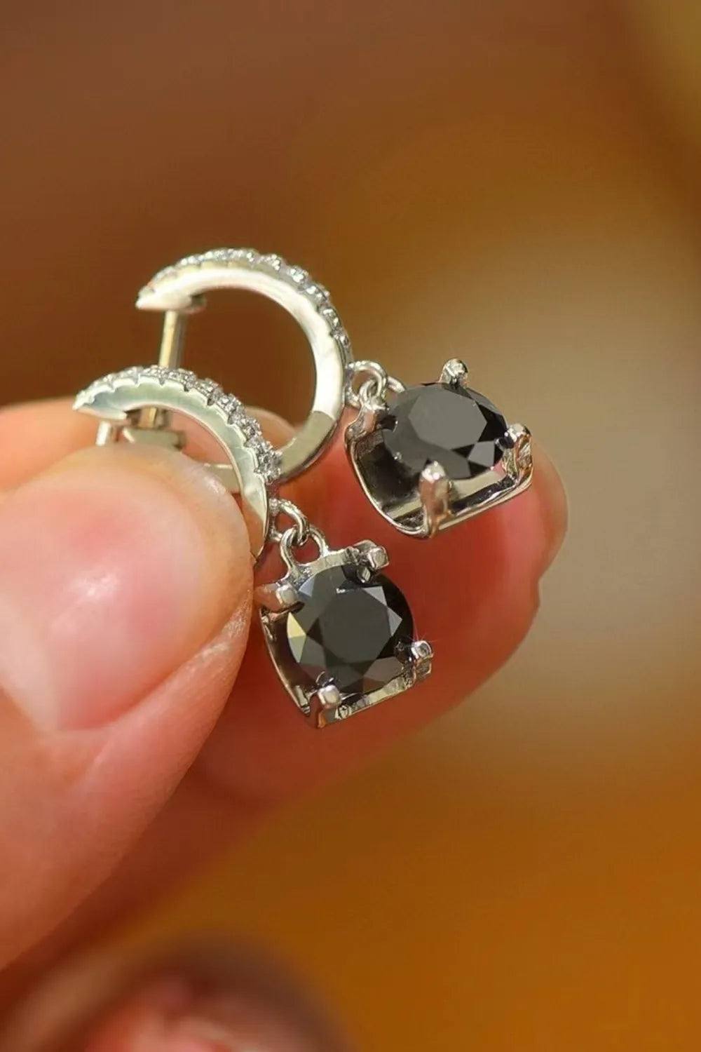 Pendientes colgantes de moissanita de 2 quilates de plata de ley 925