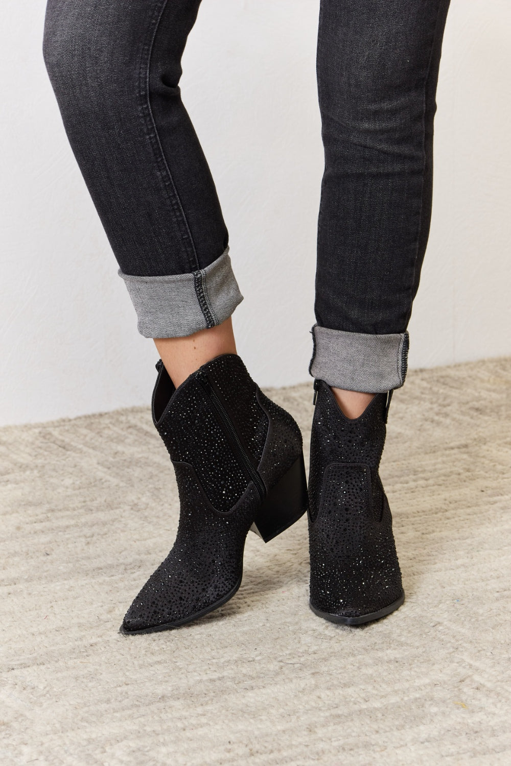Botas Cowboy con Pedrería hasta el Tobillo East Lion Corp