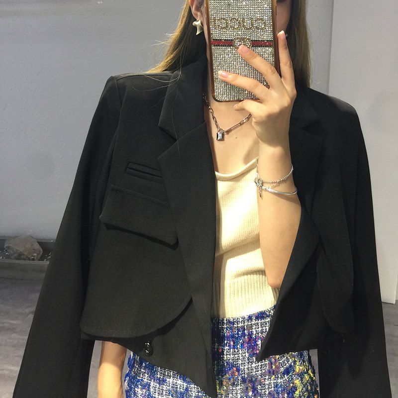 Elegant Versatile Short Blazer For Women