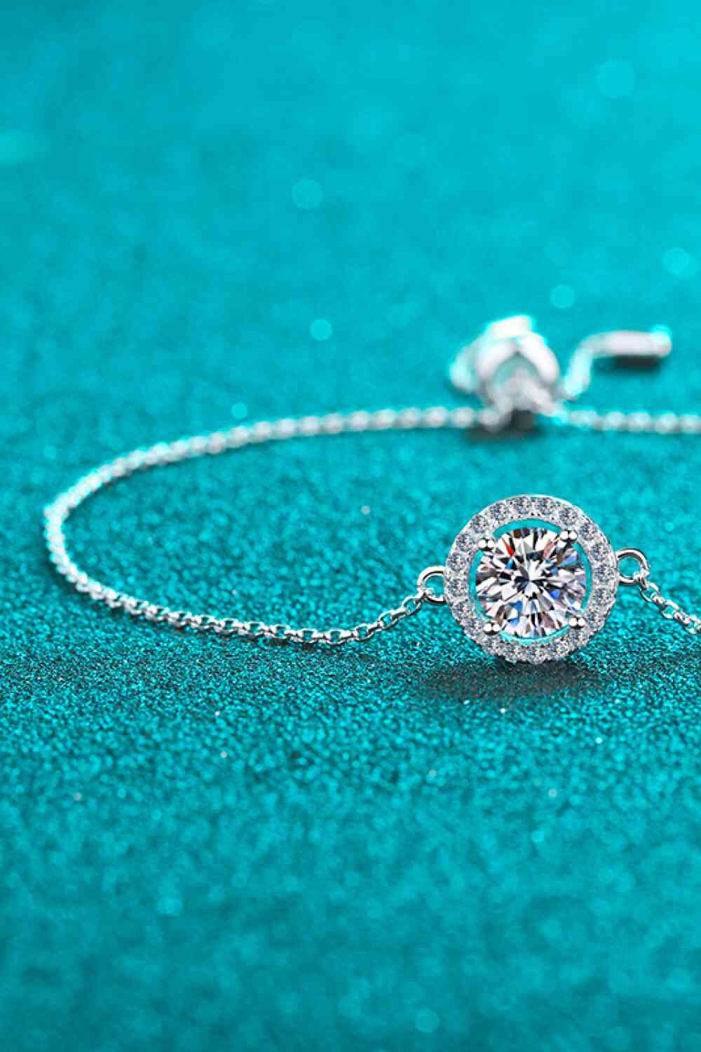 Pulsera de moissanita de 1 quilate "Adored All For Fun" – Elegante diseño de plata de ley 925