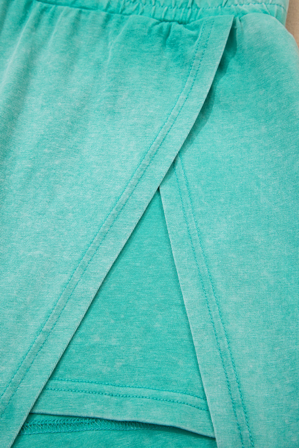 Conjunto de 2 piezas de top de tirantes y falda con abertura de algodón con lavado mineral en verde menta