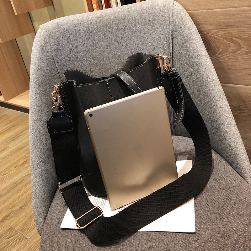 Women's Slouchy Messenger Shoulder Bag Messenger Bag