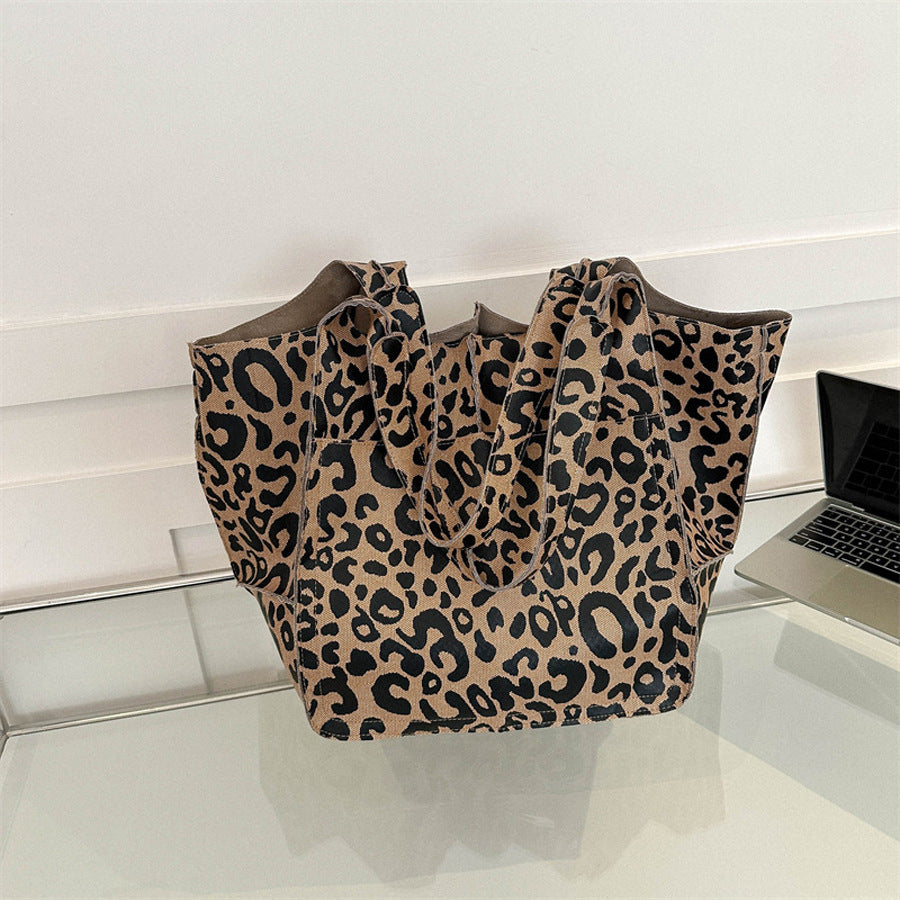 Women's Simple Soft Leather Large Capacity Handbag Travel Handbag