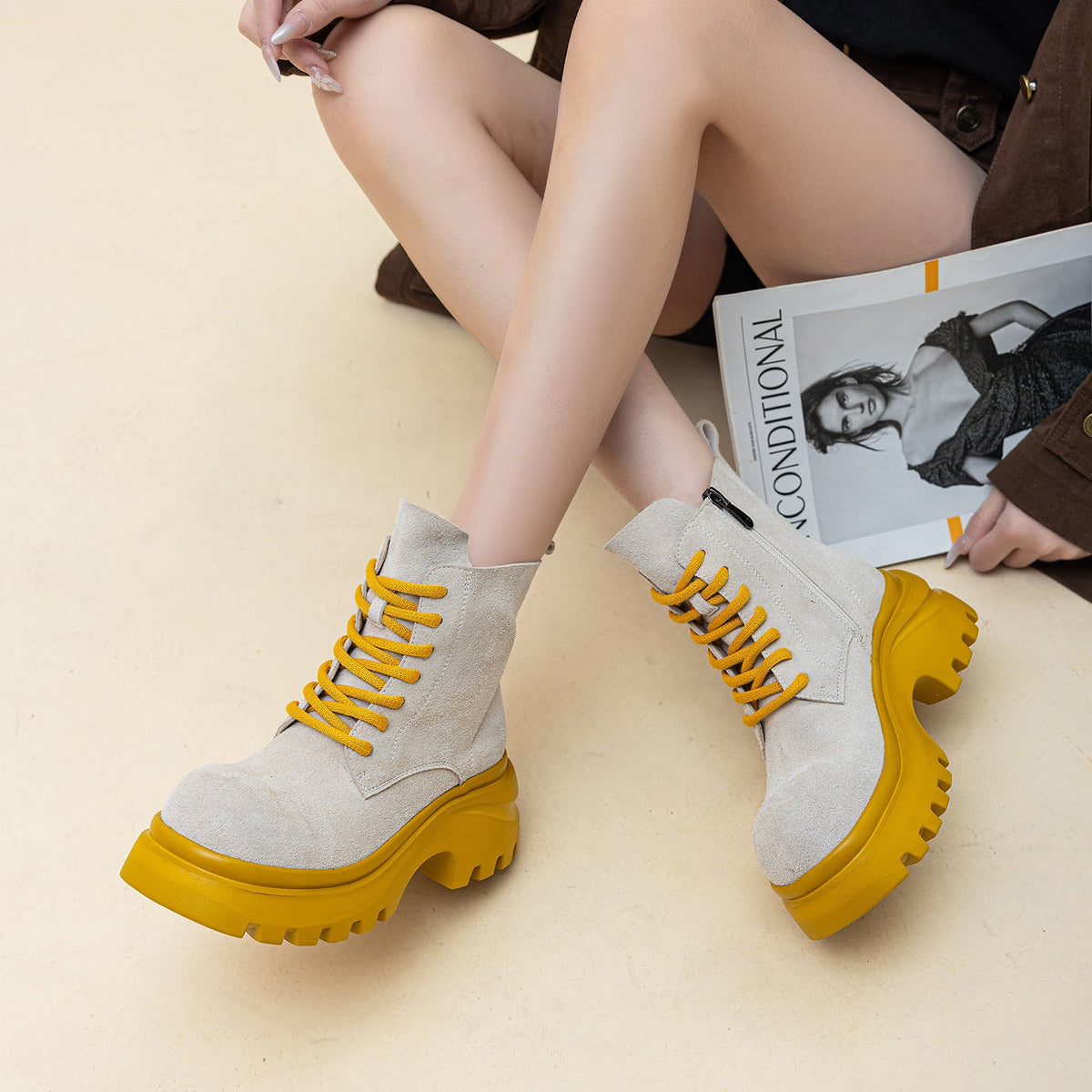 Womens Full-grain Leather Ankle Boots