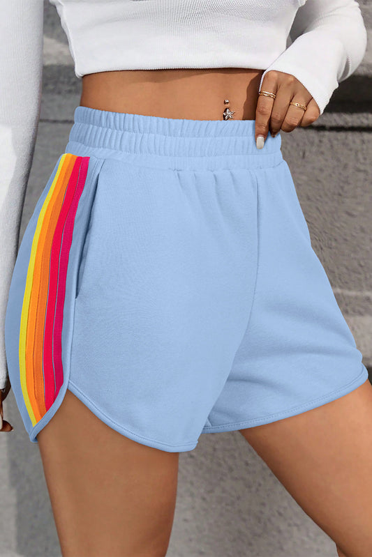 Pantalones cortos deportivos con franjas de color azul celeste, bloques de color y cintura alta elástica