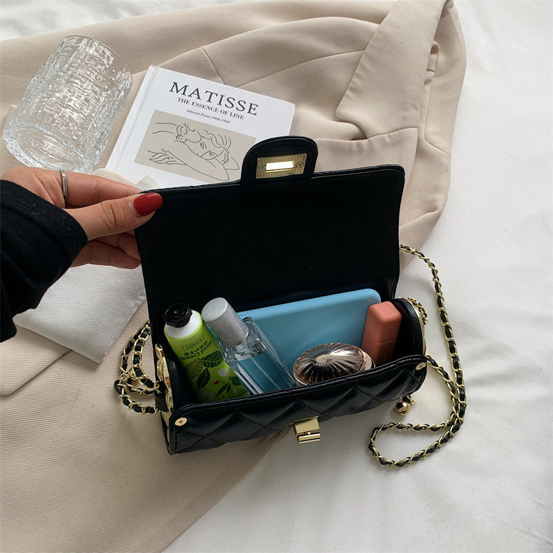 Women's Quilted Chain Strap Travel Bag