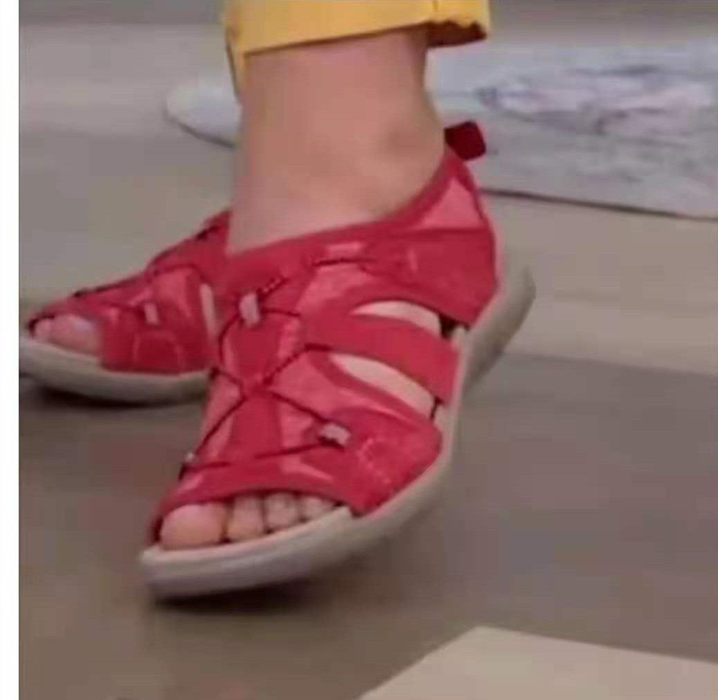 Women's New Roman Wedge Sandals