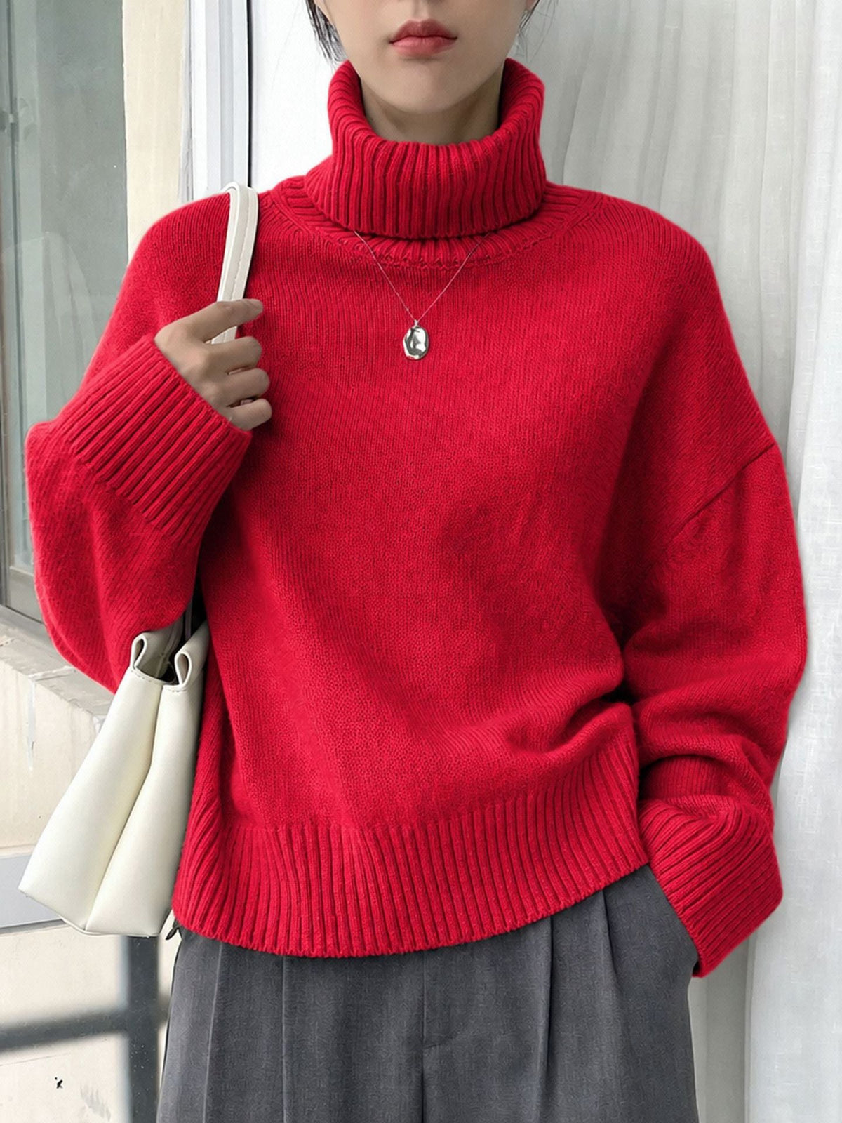 Women's Turtleneck Pullover Knit Sweater - Long Sleeve Warm Casual Solid Color Top for Fall Winter