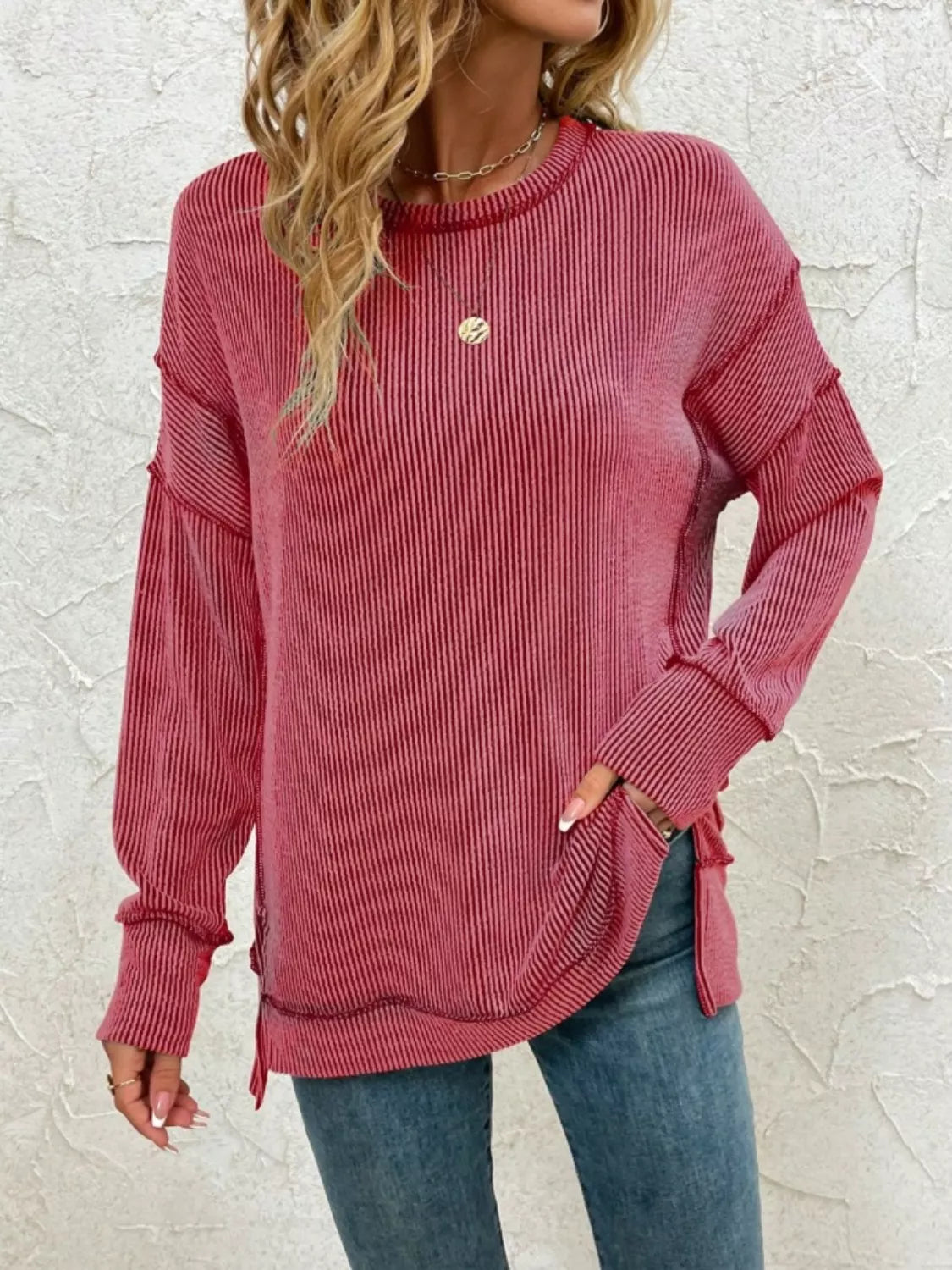 Sudadera de cuello redondo con aberturas laterales
