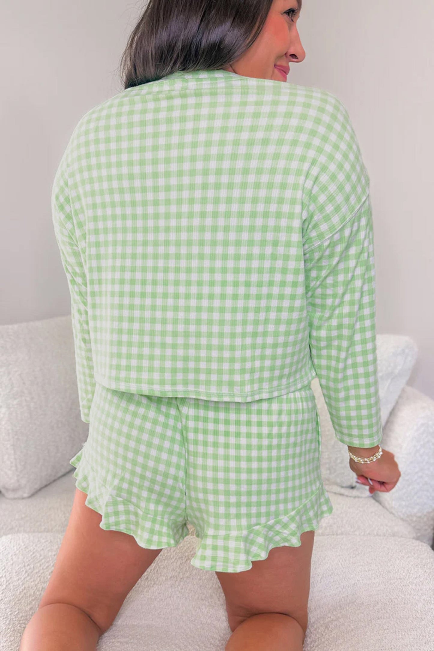 Conjunto de salón de 2 piezas: top de manga larga suelto de cuadros verdes y shorts con cordón