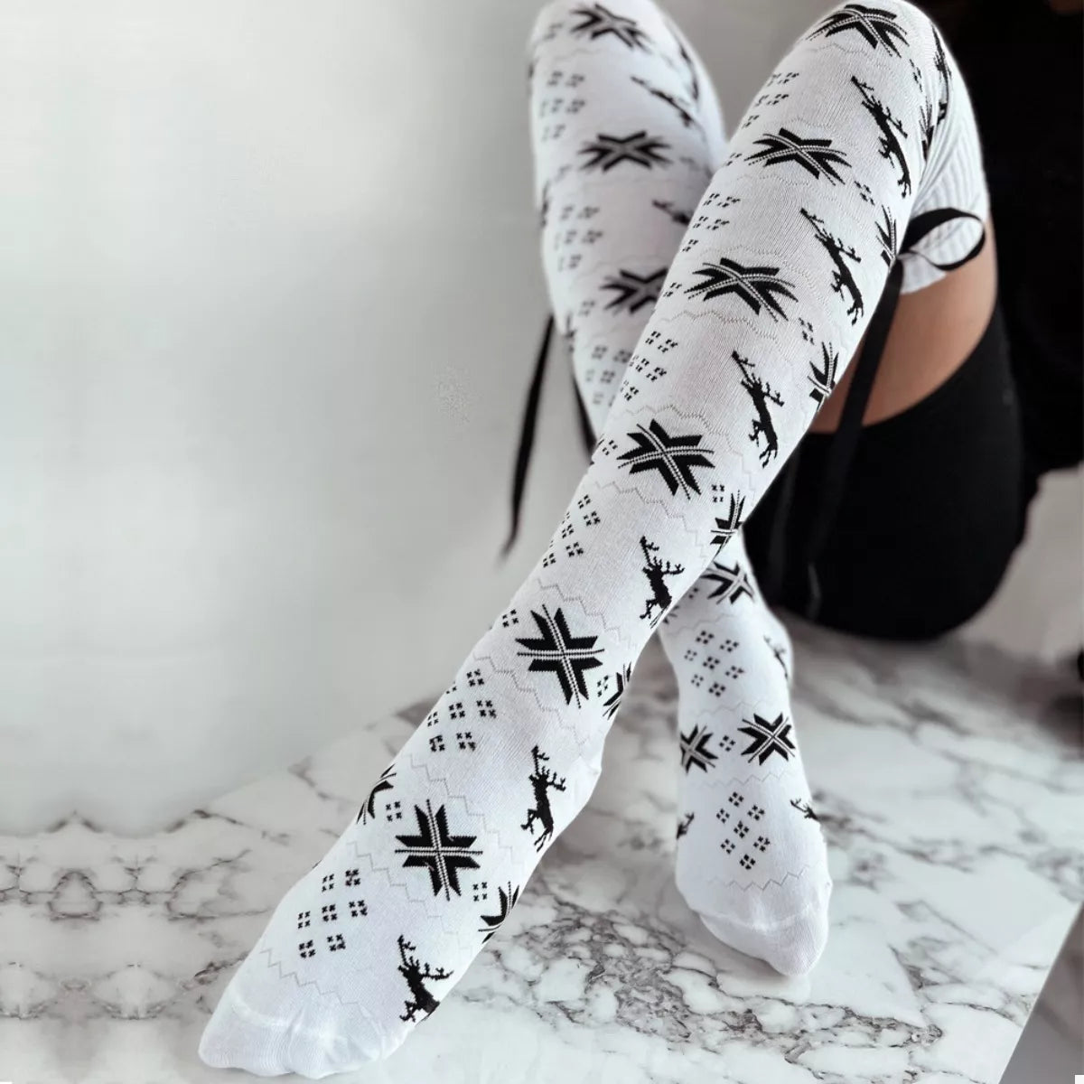 Christmas Bow Knee-High Socks