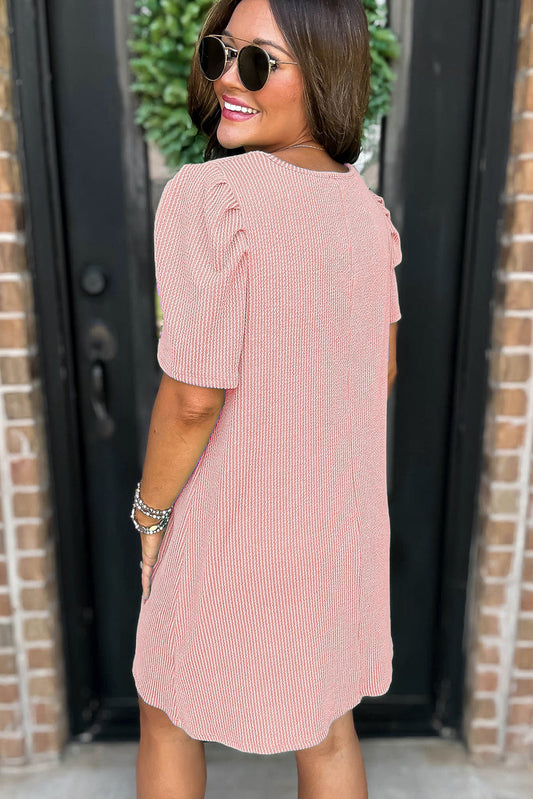 Vestido Mini Holgado con Cuello Redondo de Punto Trenzado y Manga Abullonada Blossom