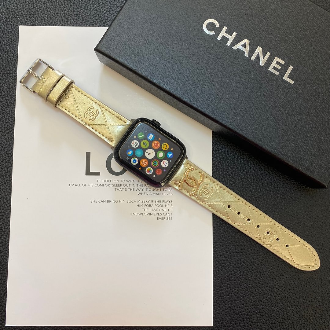 Correa de cuero brillante para Apple Watch con logotipo metálico de lujo
