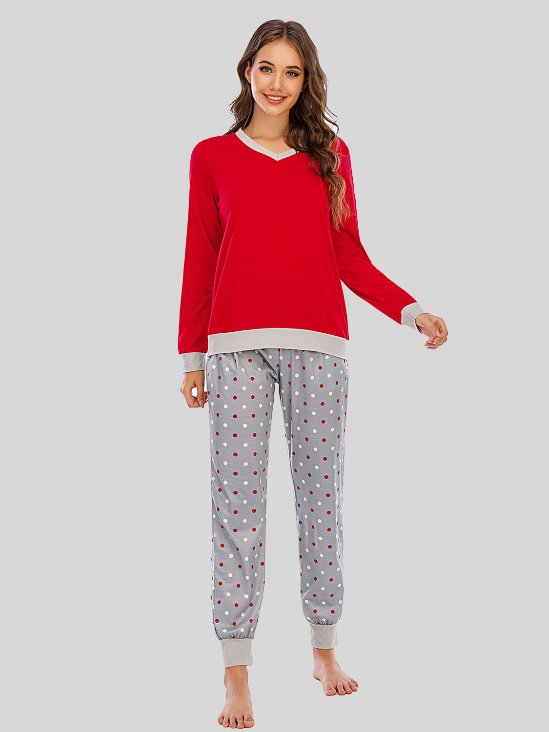 Conjunto de top de manga larga y pantalones de lunares
