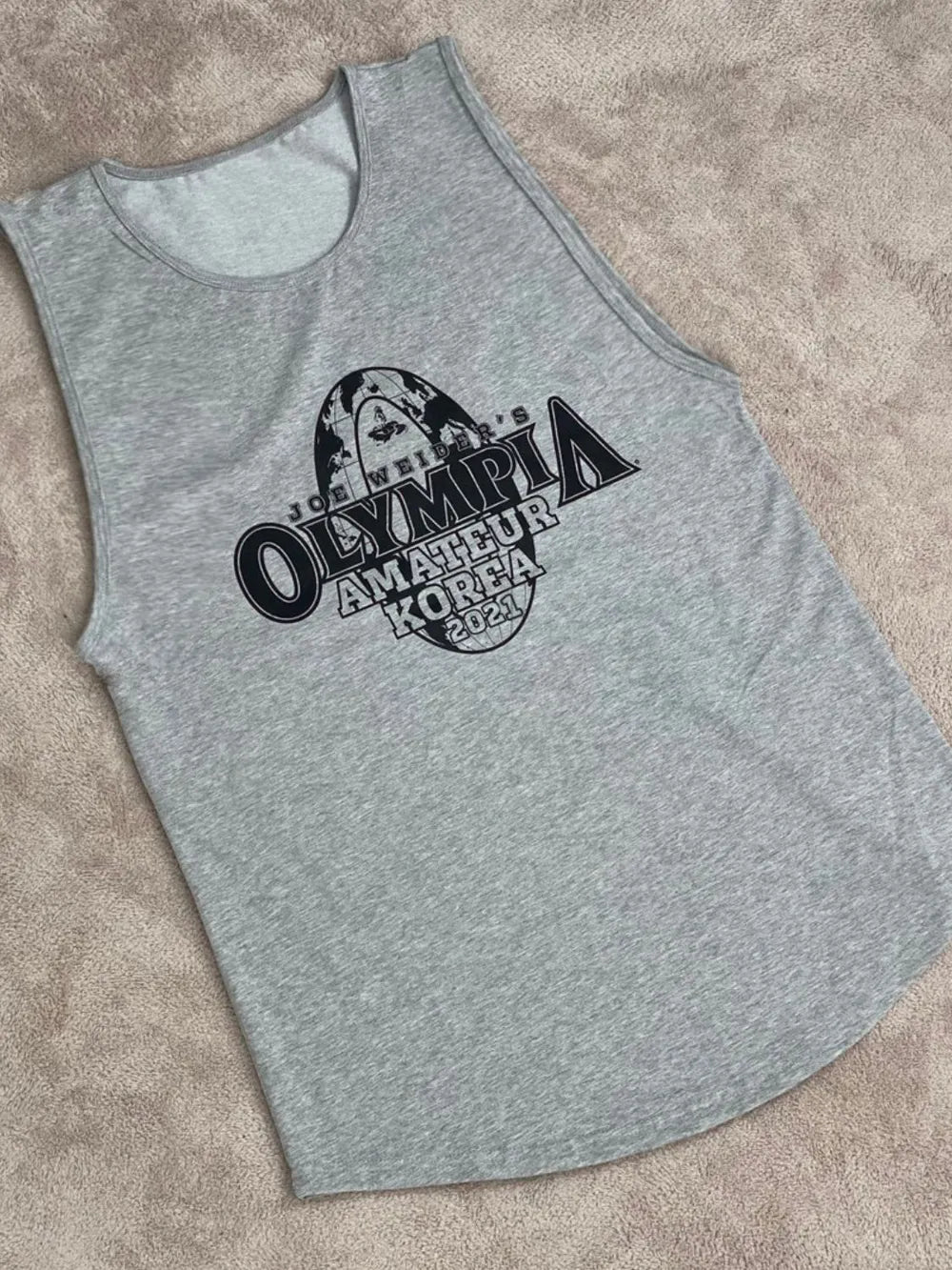 Camiseta sin mangas activa con cuello redondo y estampado para hombre de talla grande