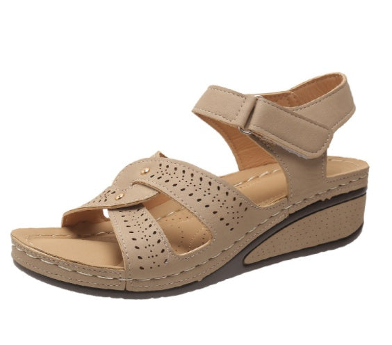 Women's Retro Casual Flower Line Shaped Slope Heel Sandals