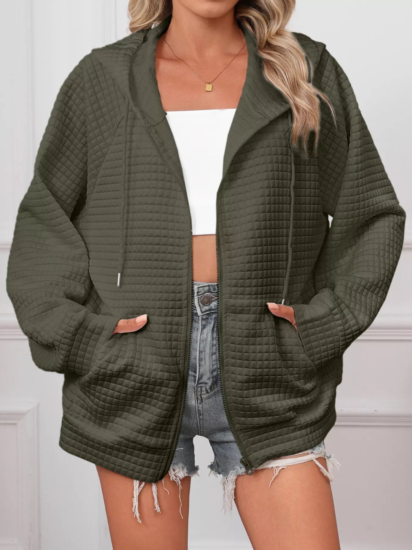 Chaqueta con capucha y cremallera, acolchada con textura, talla grande