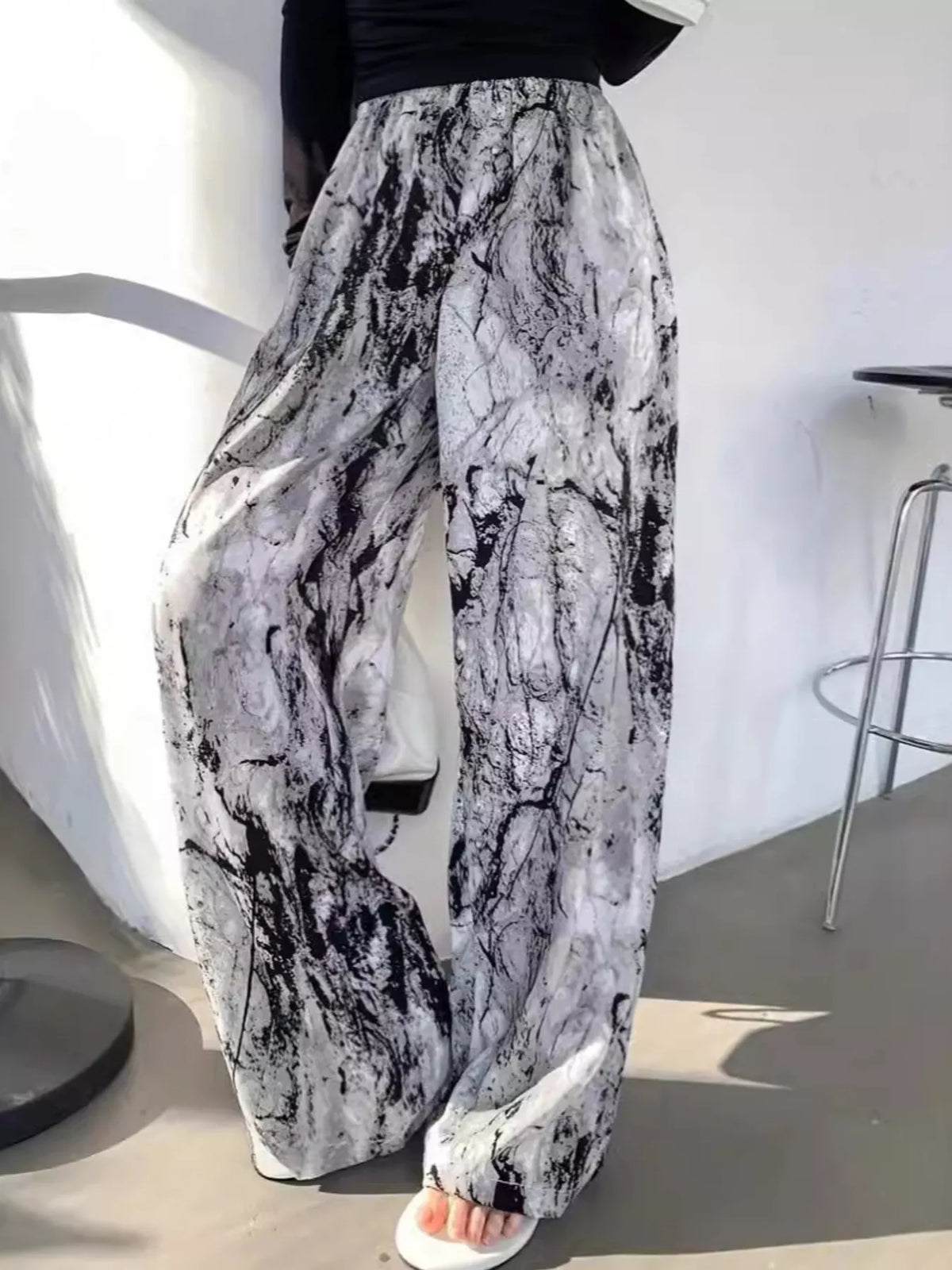 Abstract Print Wide Leg Pants