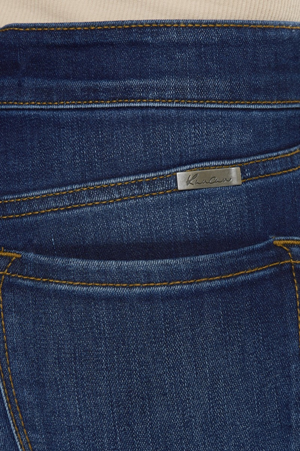 Jeans ajustados Kancan de tiro medio con degradado