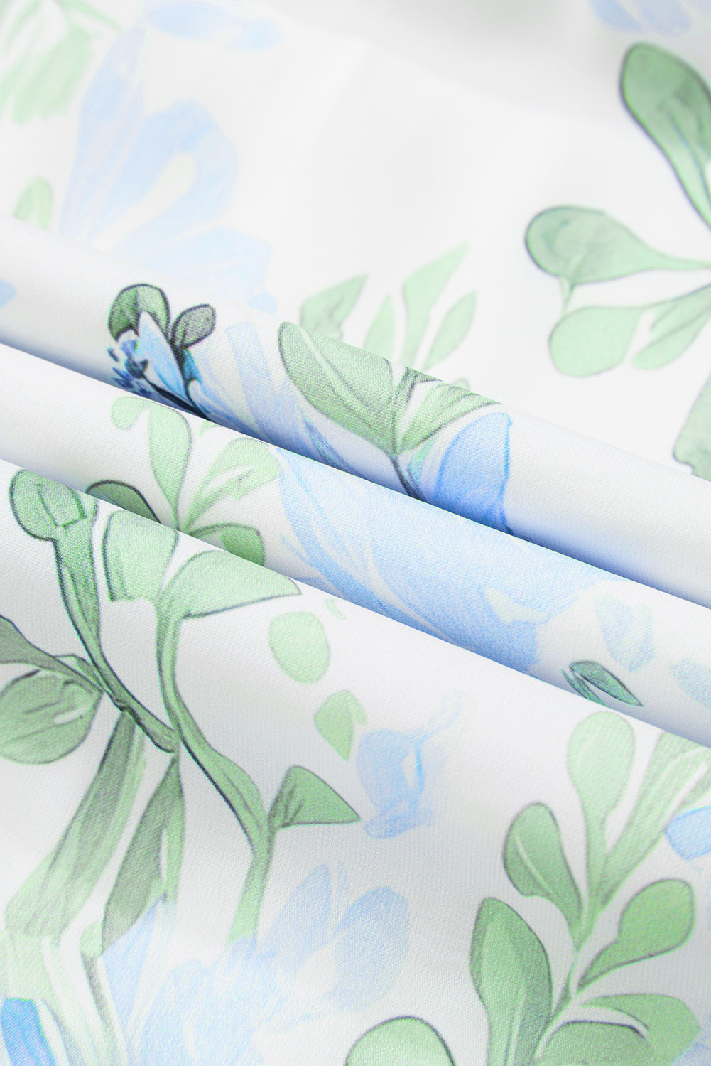 Minivestido de manga corta con capas y ribete en contraste floral azul cielo