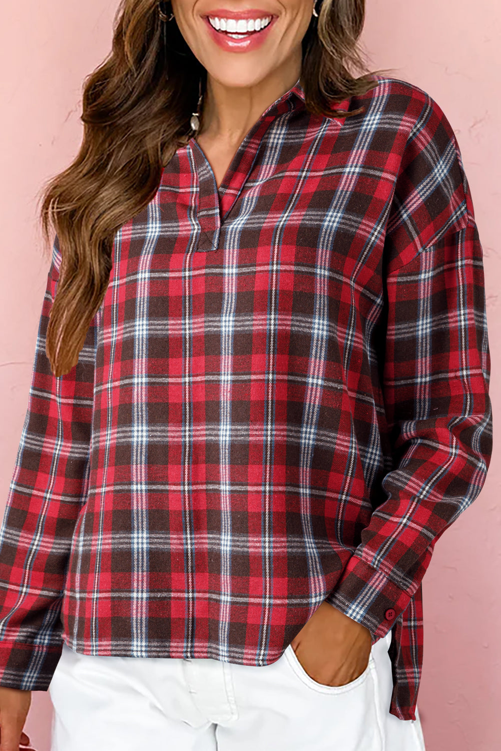 Blusa suelta con cuello en V, estampado de cuadros rojos y aberturas laterales