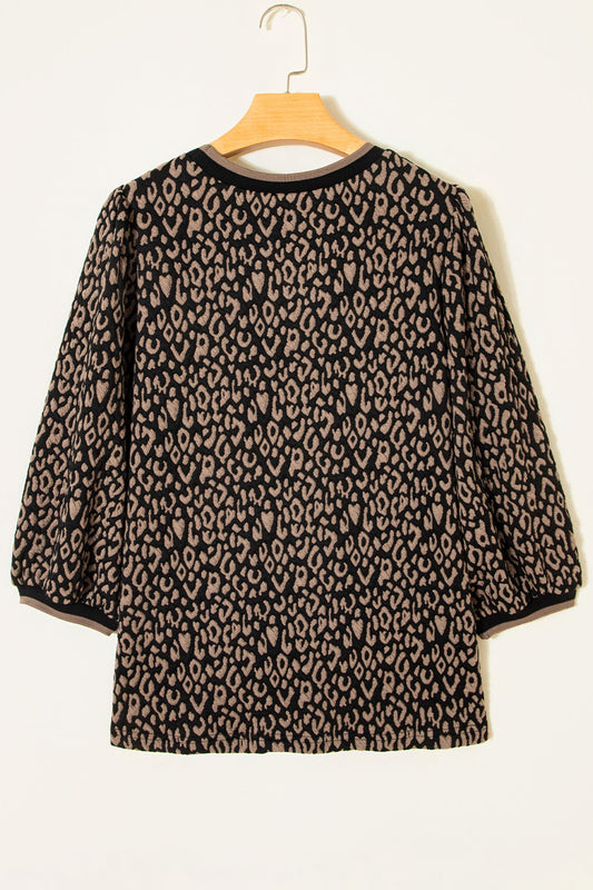 Top de manga abullonada con estampado de leopardo, ribete en contraste y cuello redondo