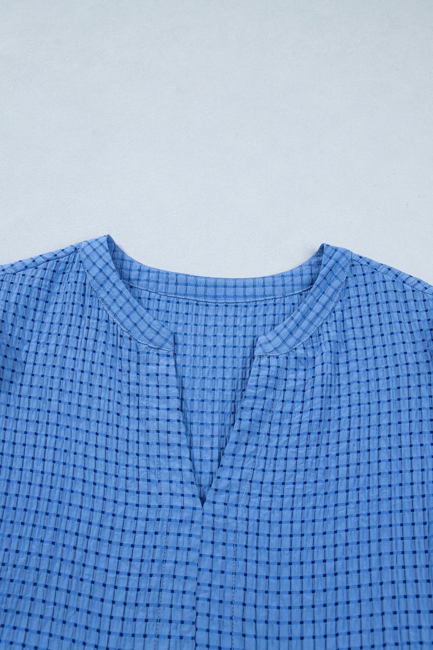 Vestido midi escalonado de manga corta con lazo texturizado de guinga azul anochecer