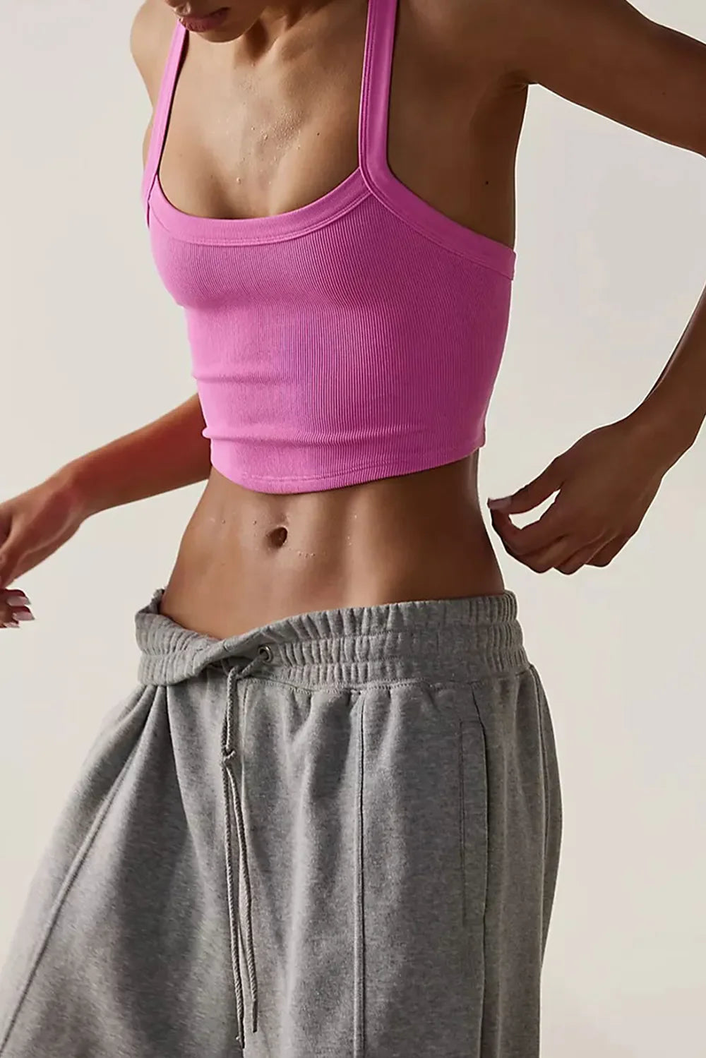 Camiseta sin mangas deportiva con cuello redondo