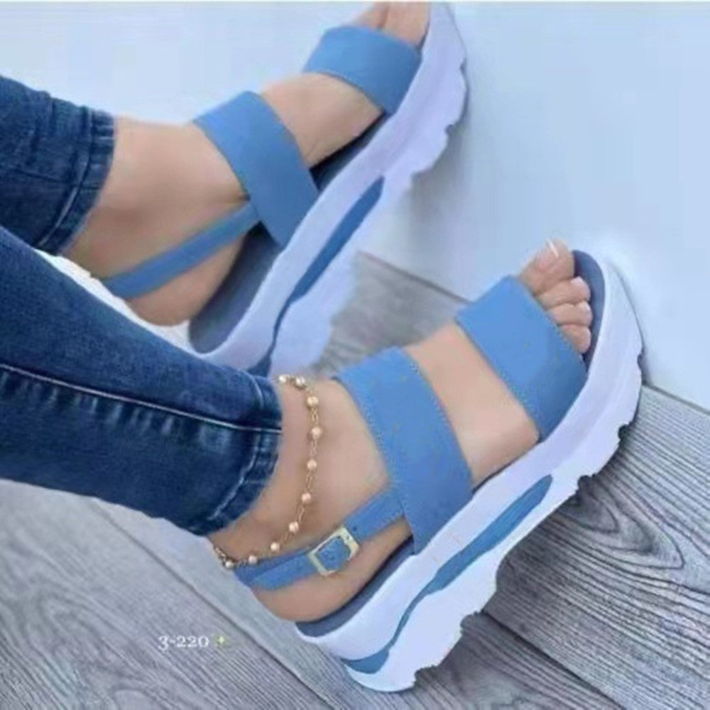 Women's Statement Round-Toe Platform Casual Sandals