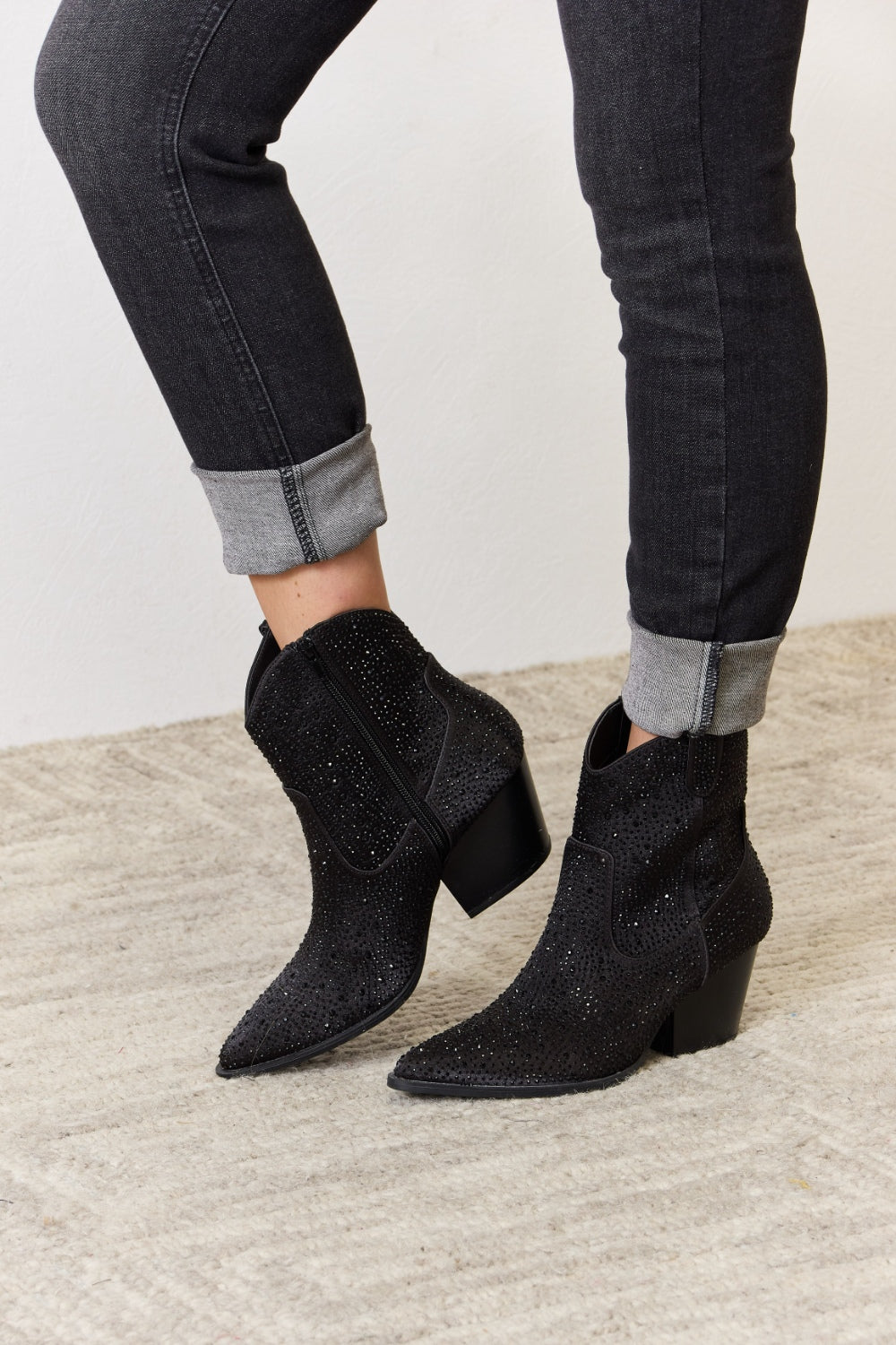 Botas Cowboy con Pedrería hasta el Tobillo East Lion Corp