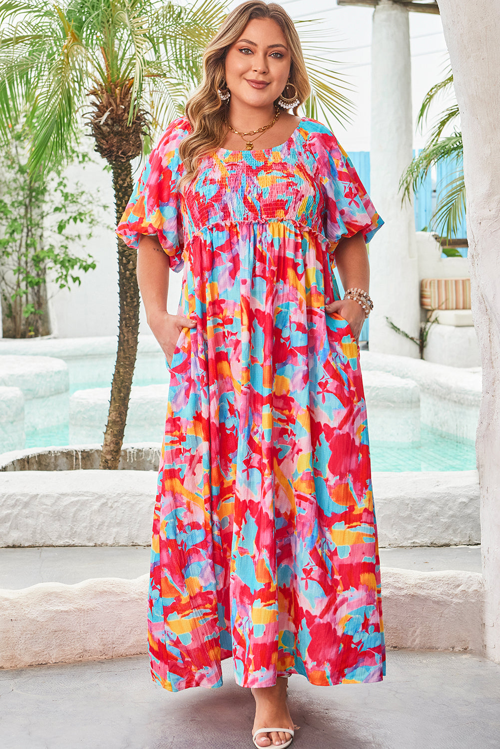 Vestido de Talla Grande con Estampado Floral Abstracto, Mangas Abullonadas, Escote Cuadrado, Busto Fruncido y Espalda Atada
