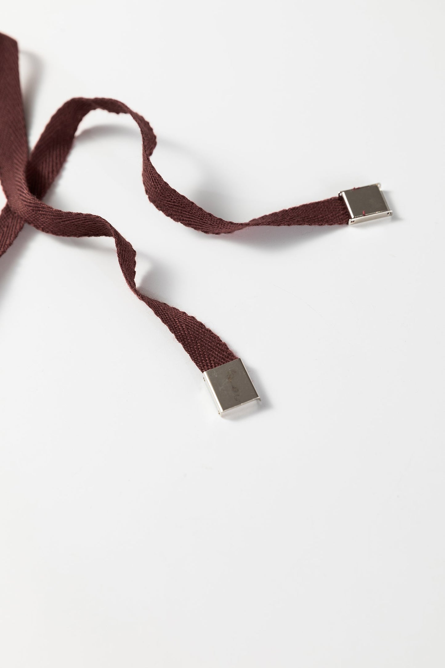 Conjunto de 2 piezas de Sudadera Corta con Capucha, Cordón, Botones y Jogger color café de achicoria