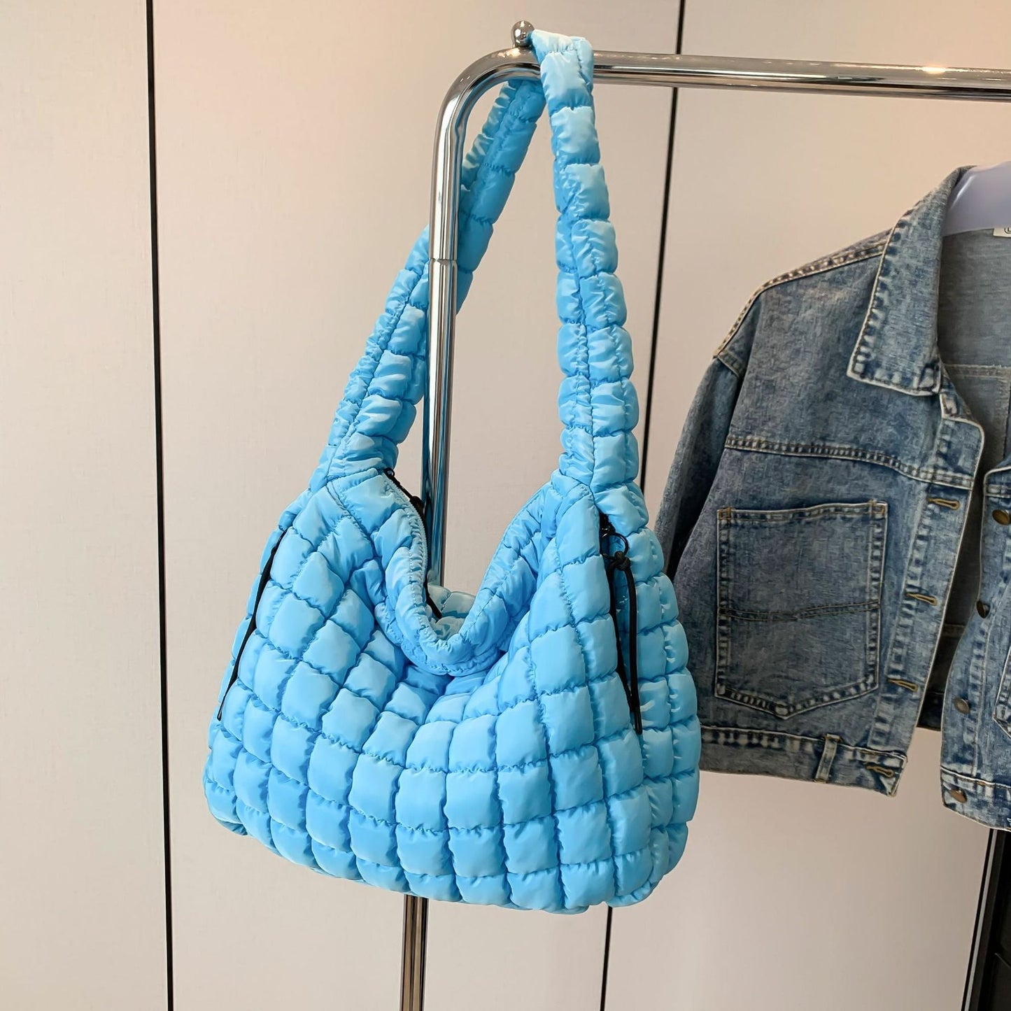 Women's Quilted Cloud Travel Bag