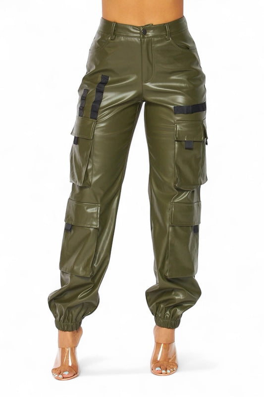 Pantalones deportivos cargo de cuero vegano It's My Year