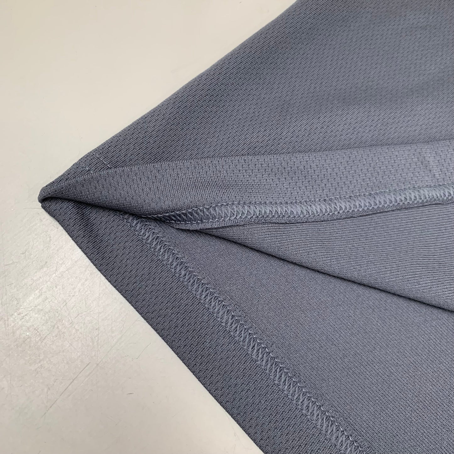 UNDER ARMOUR UA Team Tech Polo Loose Light & Moisture Wicking Men's Sz L Grey