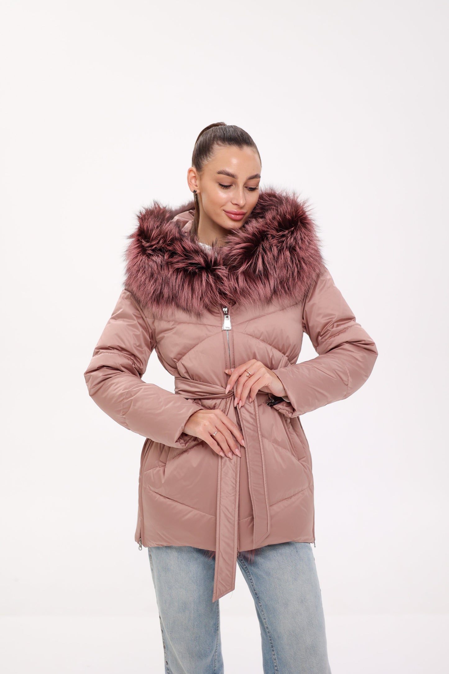 Parka de plumas con ribete de auténtica piel de zorro plateado