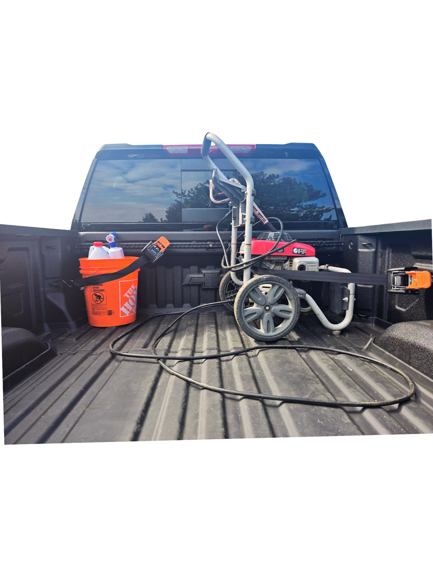 Truck bed tie down system