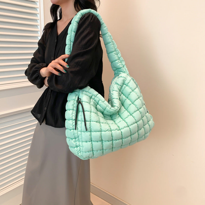 Women's Quilted Cloud Travel Bag