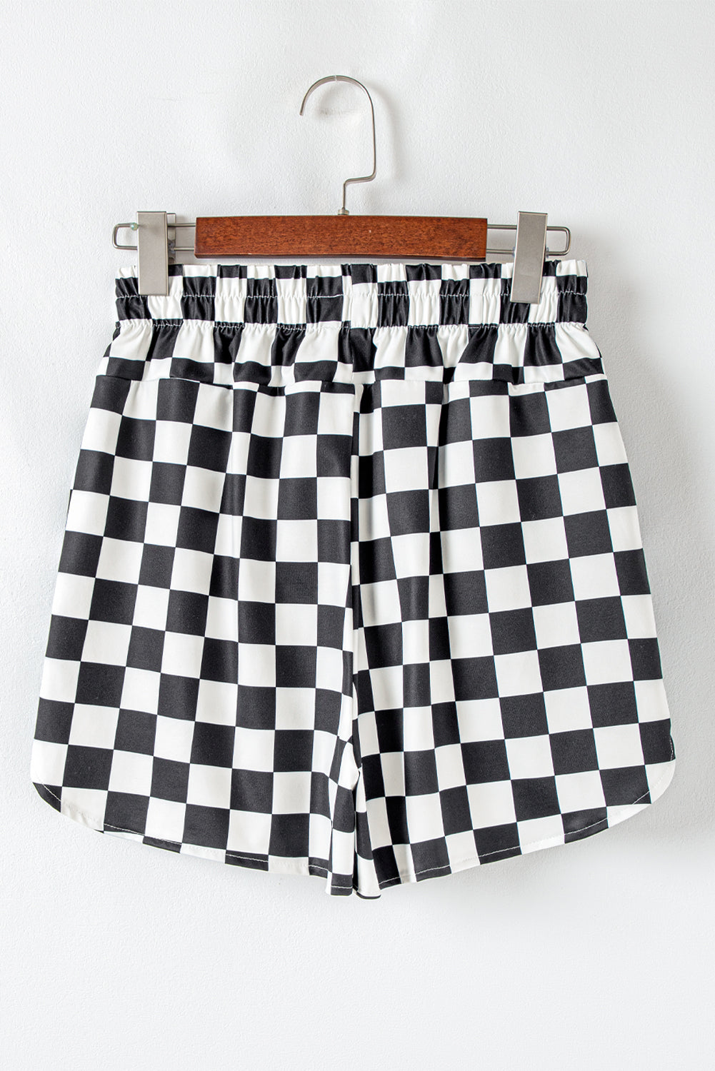 Shorts casuales de talle alto con estampado a cuadros negros