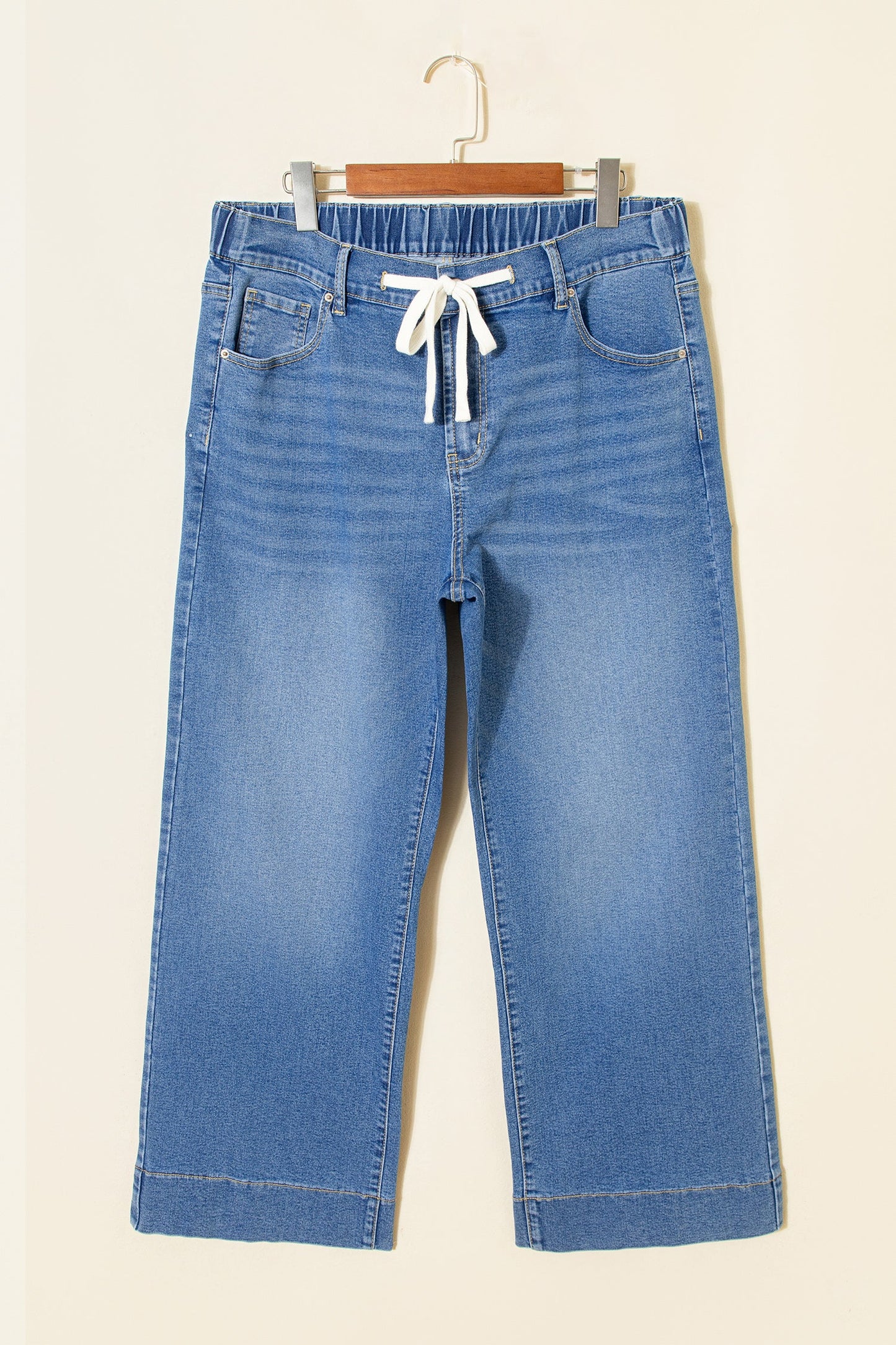 Vaqueros plus size de lavado ácido azul claro con cordones de contraste