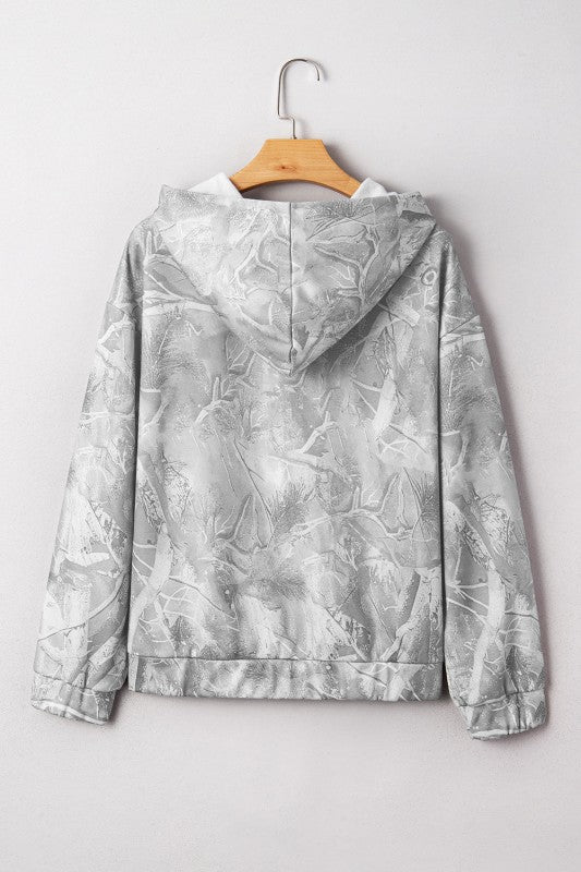 Sudadera con capucha con bolsillo canguro y hombros caídos de camuflaje