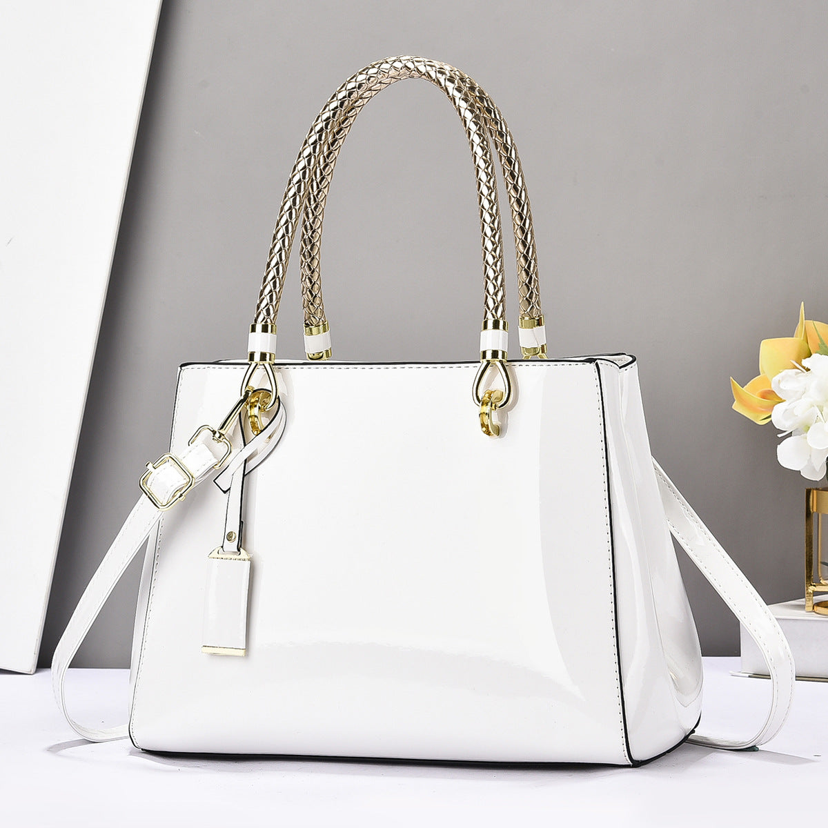 Fashionable Patent Leather Glossy Handbag Large-Capacity Casual Shoulder Crossbody Bag