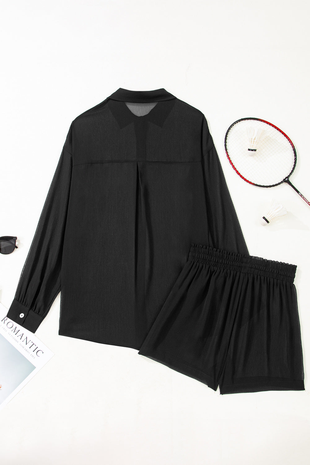 Camisa tipo túnica transparente negra Pantalones cortos con cordón Cubrebaños de 2 piezas