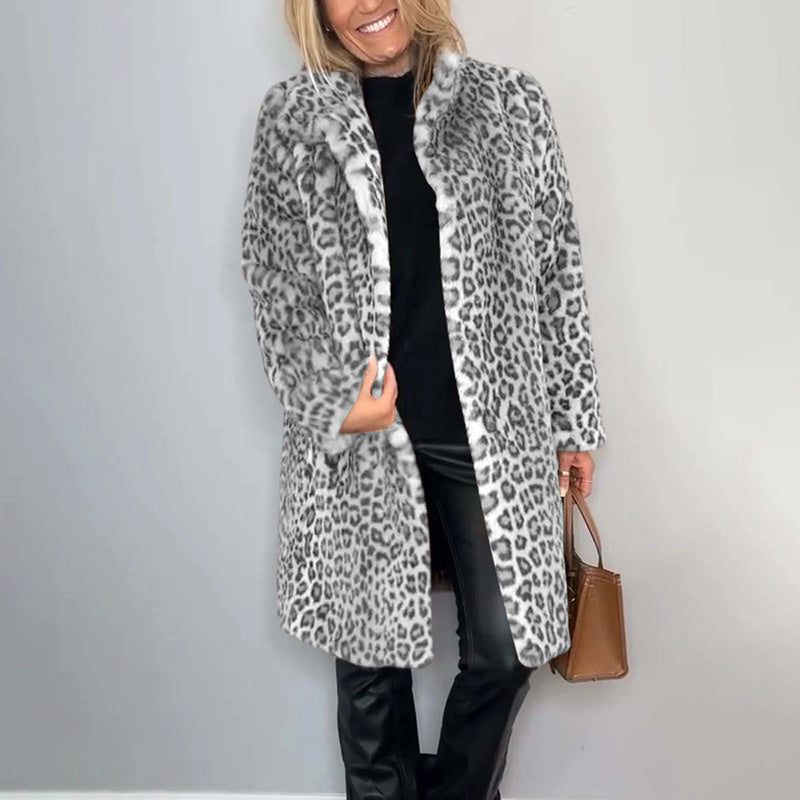 Chaqueta de peluche con estampado de leopardo — Prenda de abrigo cómoda de corte holgado de largo medio