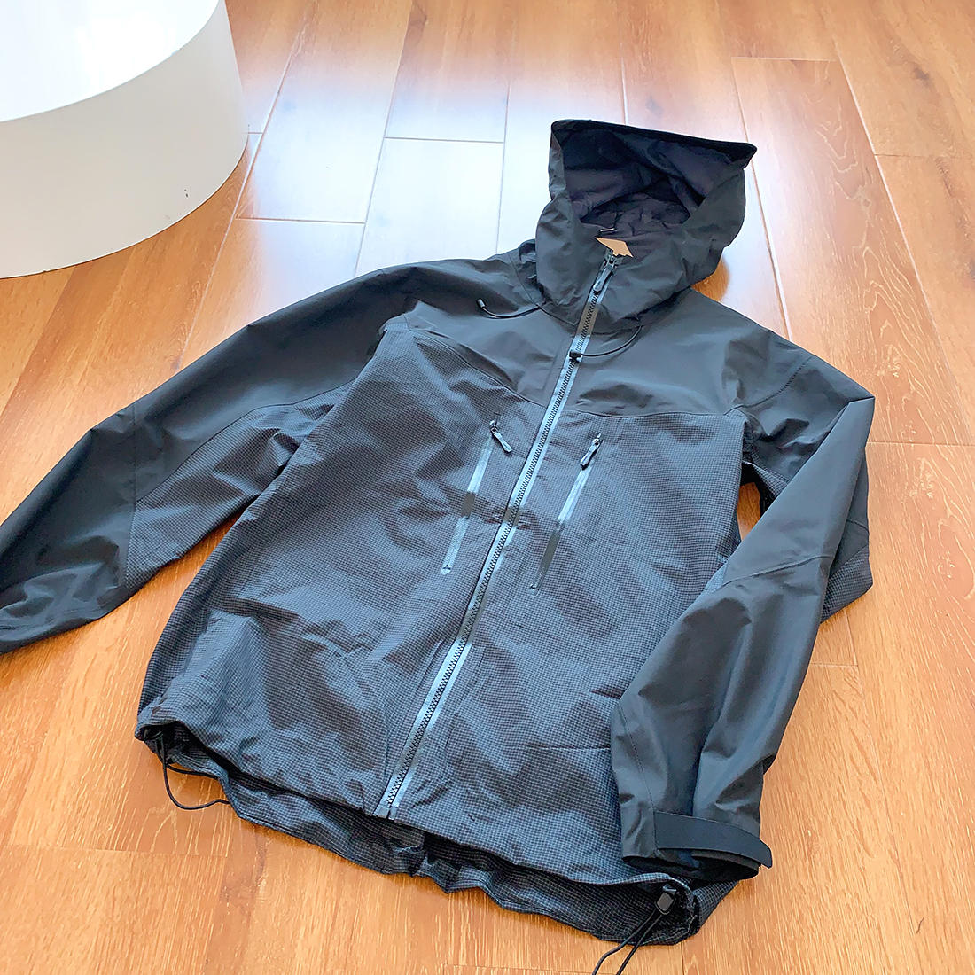 Waterproof Full Pressure Glue Hooded Jacket