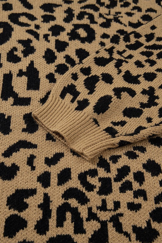 Suéter con cuello redondo, ribete acanalado y hombros caídos con estampado de leopardo